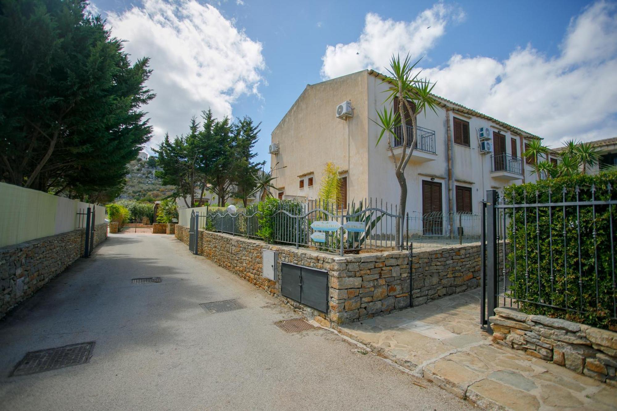 Sanvitotour- Residence Il Baglio ซานวิโต โลคาโป ภายนอก รูปภาพ