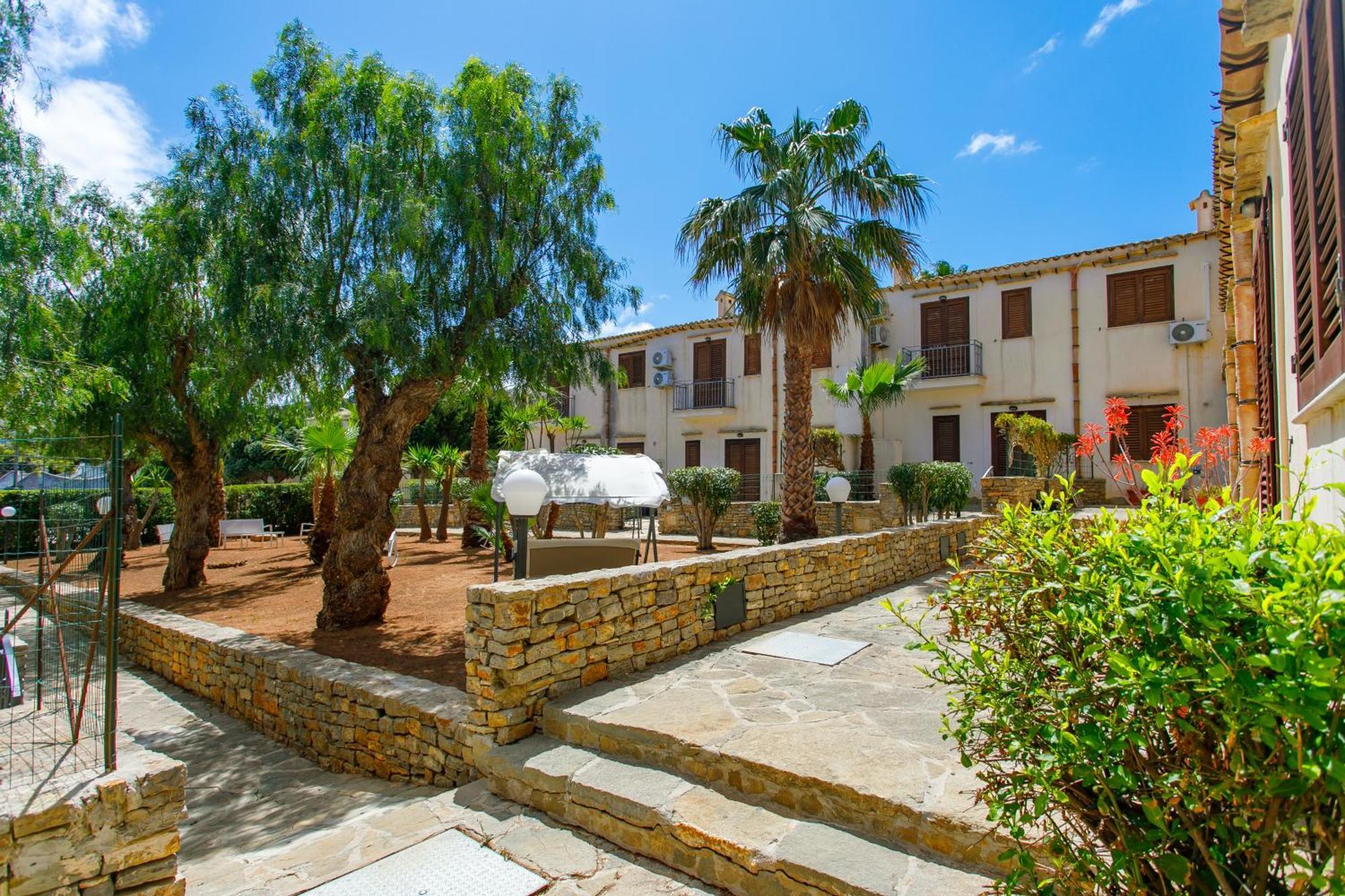 Sanvitotour- Residence Il Baglio ซานวิโต โลคาโป ภายนอก รูปภาพ